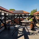 - Dwie Wody Apartman *