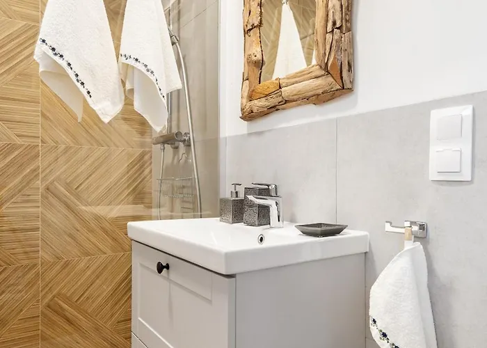 - Dwie Wody Zakrzewo (Slawno)