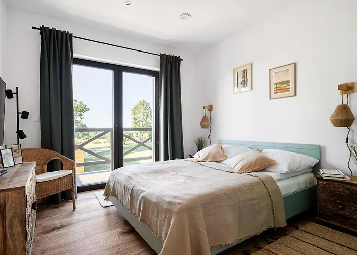 - Dwie Wody Zakrzewo (Slawno)