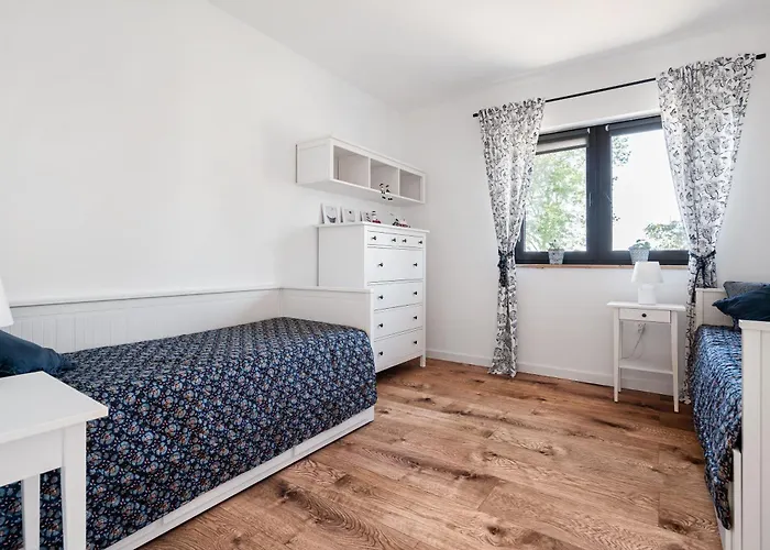 - Dwie Wody Zakrzewo (Slawno)